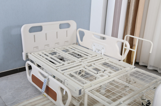 White Adjustable Electric Multifunctional Nursing Bed For Hospital 2090*1020mm