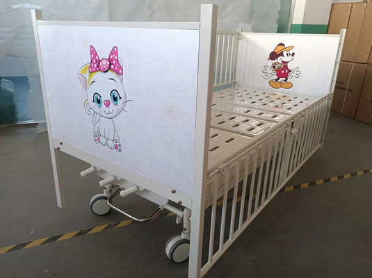 White Hospital Baby Crib With Cartoon Pictures OEM Available