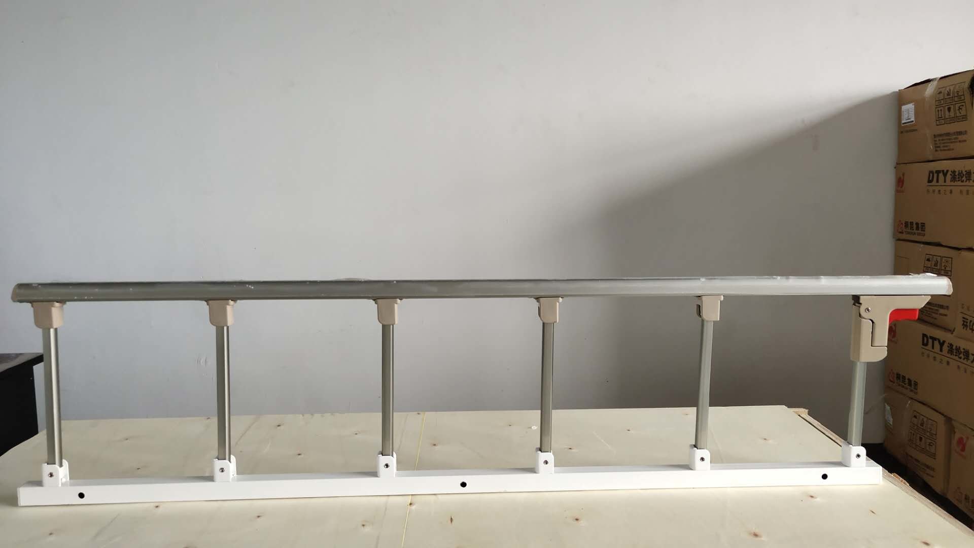 Six Pole Aluminum Alloy Side Rail Hospital Bed Guard Rails Collapsible