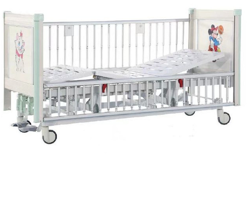 White Hospital Baby Crib With Cartoon Pictures OEM Available